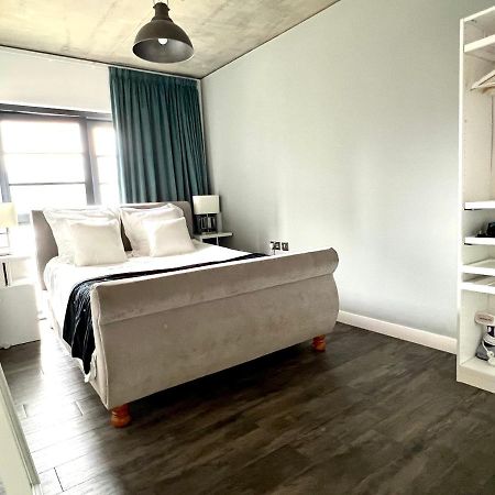 Hotel Apartment Two Bedroom Ferrum Wembley Park Лондон Экстерьер фото
